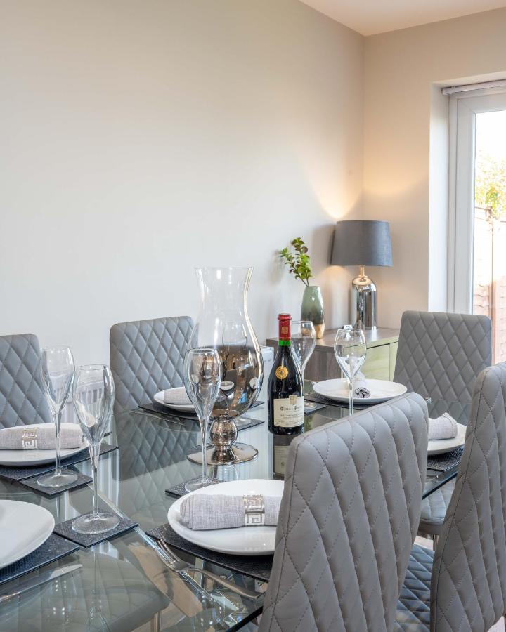 The Oaklands: Luxury 6-Bed Near Birmingham Attractions Villa Solihull Exterior photo