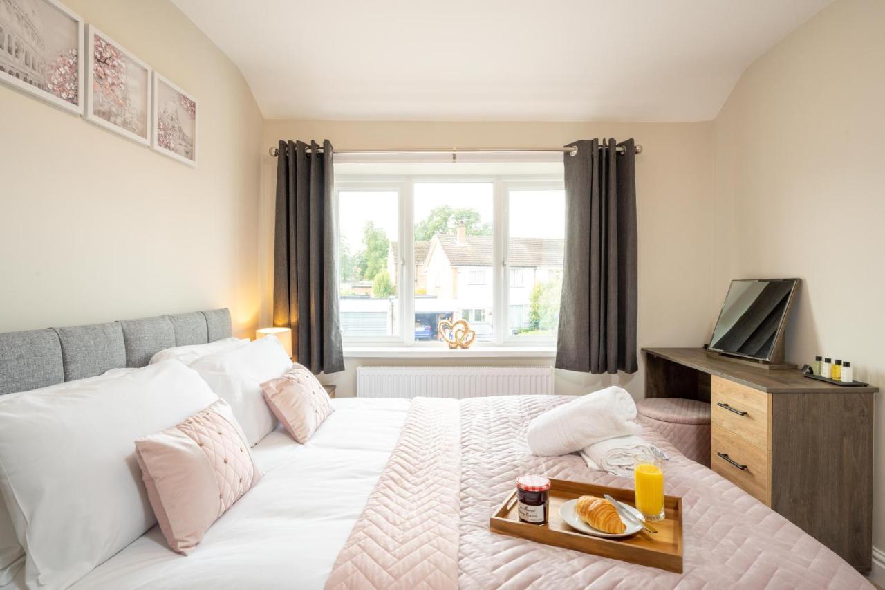 The Oaklands: Luxury 6-Bed Near Birmingham Attractions Villa Solihull Exterior photo